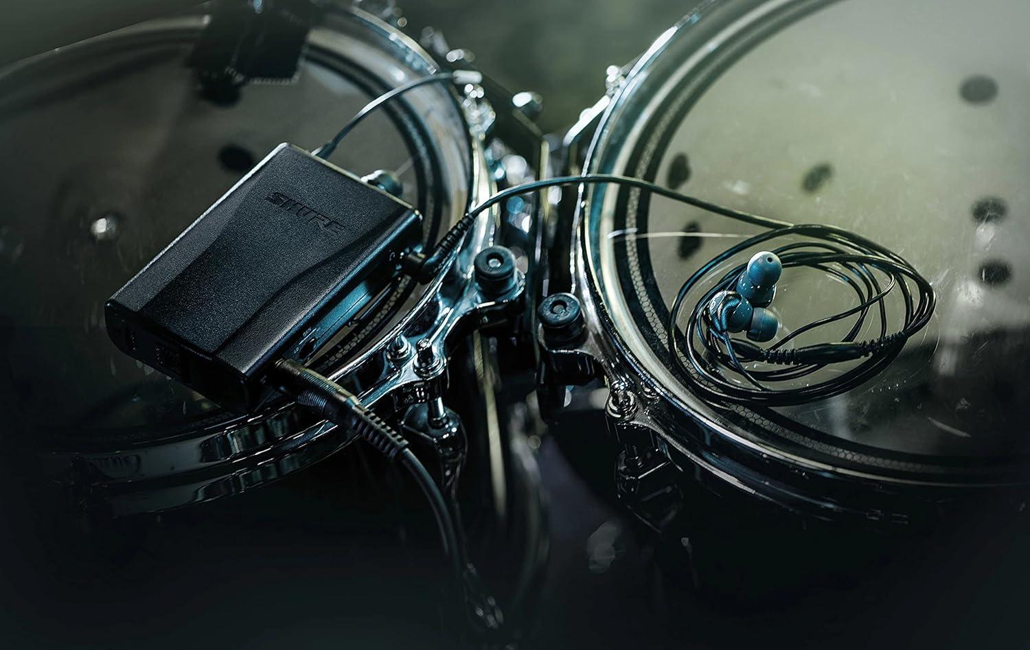 imageShure SE112 PRO Wired Earbuds  Professional Sound Isolating Earphones with Single Dynamic MicroDriver Secure InEar Fit Fixed Cable Durable Quality  Gray SE112GRWired